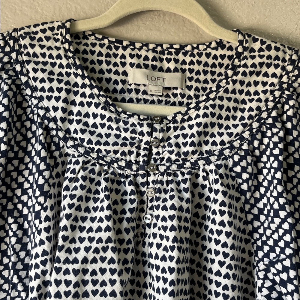 LOFT Black and White Patterned Puff-Sleeve Blouse - Picture 5 of 7